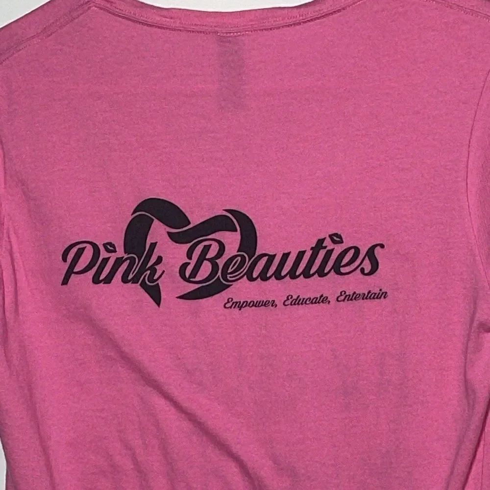 Gildan graphic tee - Picture 6 of 7